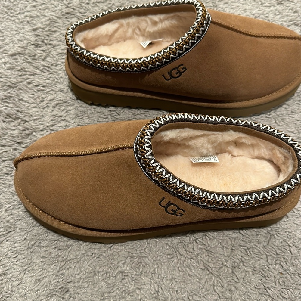Brand new UGG Tasman Slippers size 9 Women’s